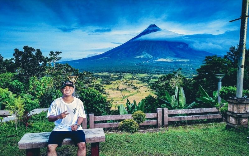 Mayon Volcano at Lignon Hill